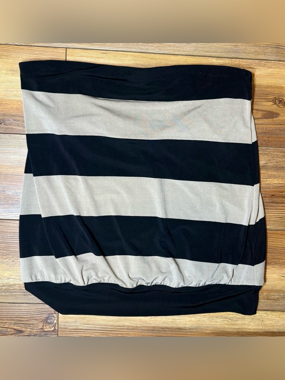Outback Red Strapless Tube Top Womens Medium Black Beige Striped Stretch Casual